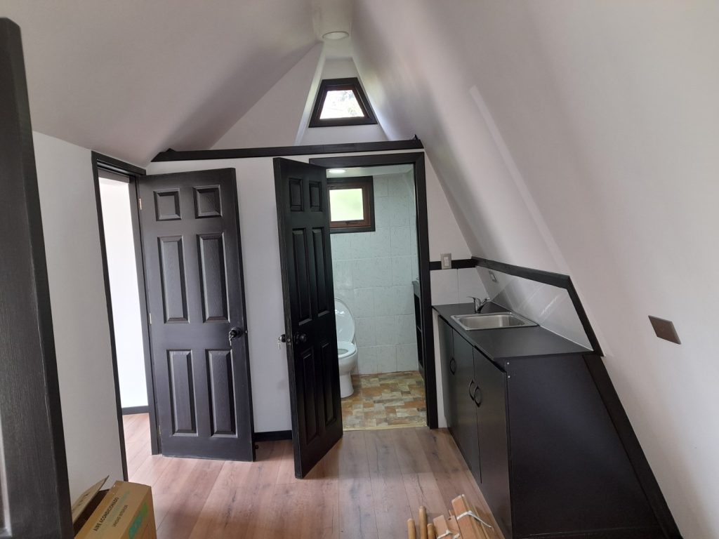 Venta Cabaña y sitios a orillas del camino Villarrica a Pucón